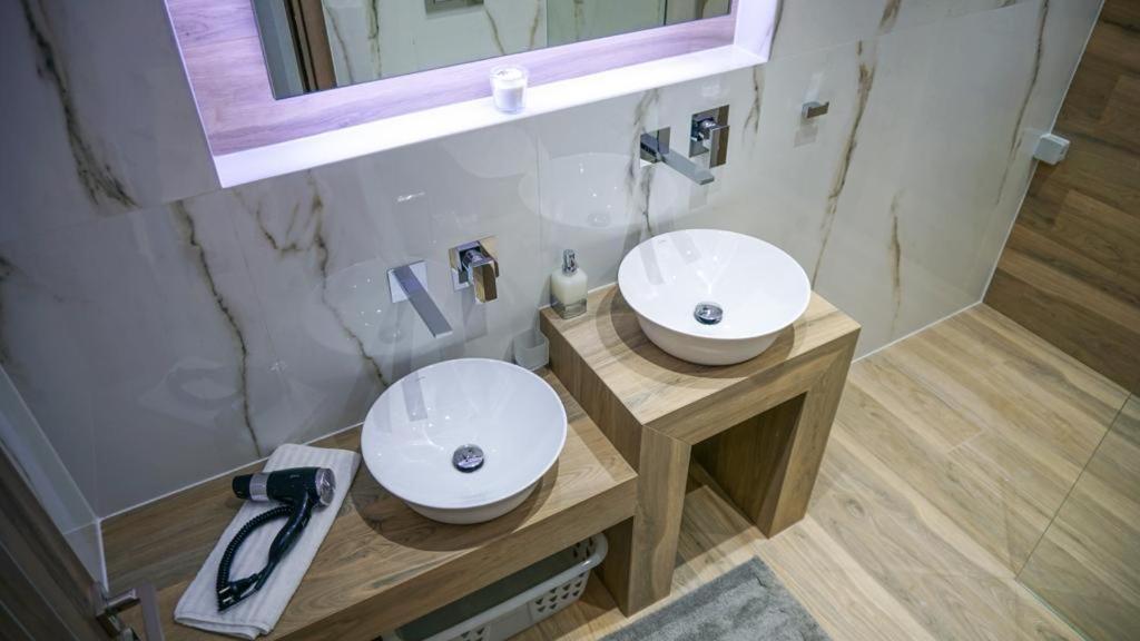 P & K Design Ltd Flats By Rentals Pro Services - Nea Moudania Ngoại thất bức ảnh